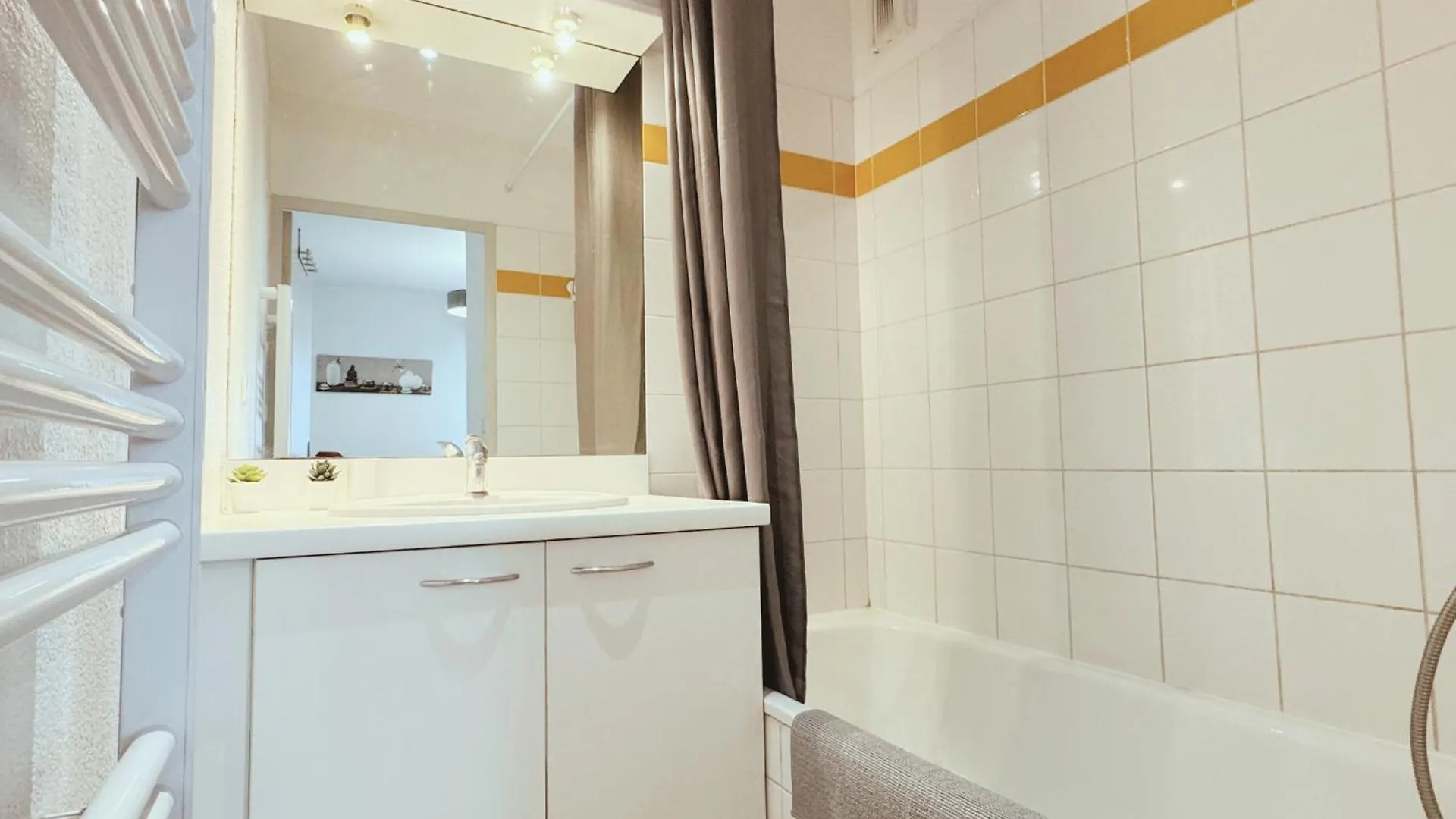 Appartement Residence Prive Avec Parking Wifi Clim Piscine Avignon