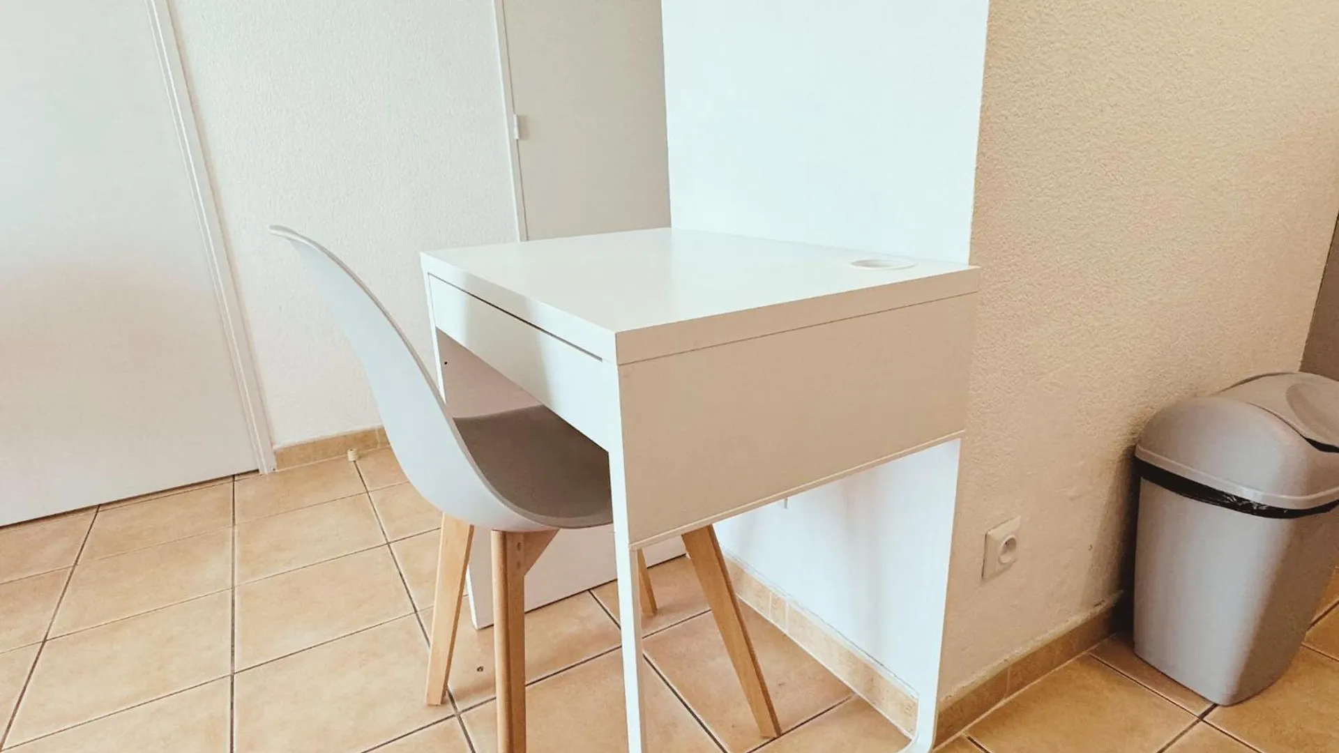 Appartement Residence Prive Avec Parking Wifi Clim Piscine Avignon France